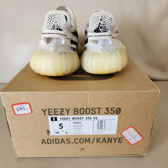 Yeezy Zebra Boost - Picture 3 of 5
